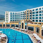 The Lumos Deluxe & 5* Kargicak (Alanya)
