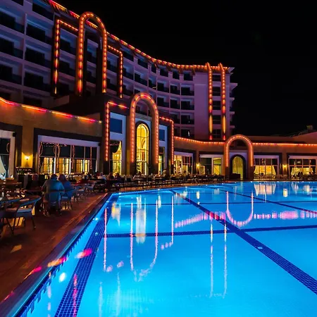 The Lumos Deluxe & Ξενοδοχείο Kargicak (Alanya)