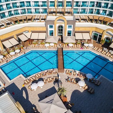 The Lumos Deluxe & Hotel 5*