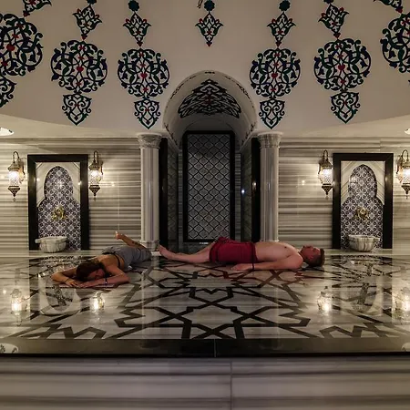 The Lumos Deluxe & Hotell Kargicak (Alanya)