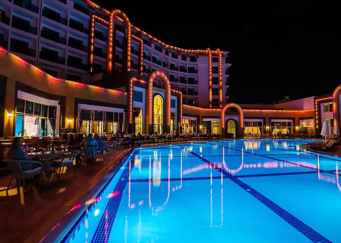 The Lumos Deluxe & Otel Kargıcak