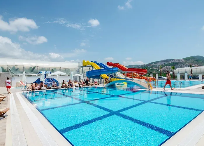 The Lumos Deluxe & Otel 5*